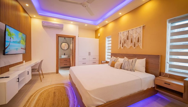 Green Palace - 7br Luxury Villa in Sosua 3mins From Strip Plus 24hr Security - Foto 2, Habitación