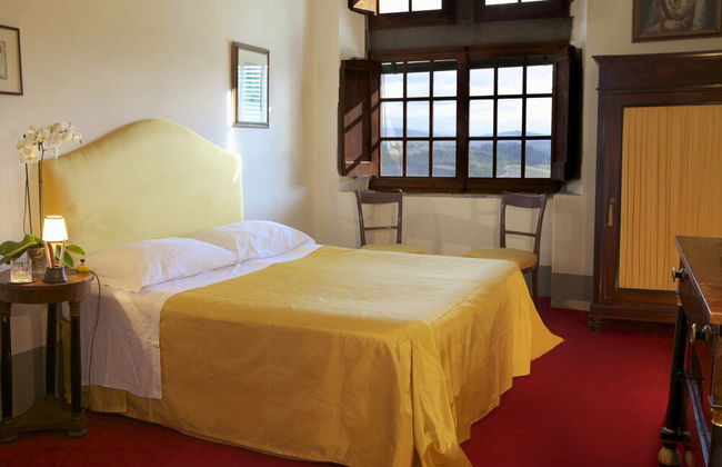 Castello Lorenzo Heart of Tuscany Renaissance Villa With Pool - Photo 15