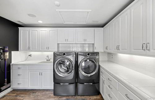 Private Gated 6BR Luxury Estate, Gym, Lake View - Foto 31