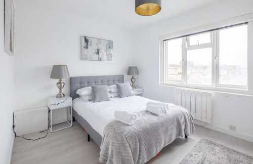 Lovely 2 bedroom apartment - ideal location - Photo 21