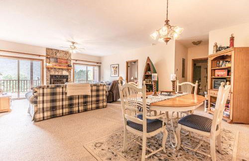 Condo with Stunning Mountain and 6th Green views near Harrahs Cherokee Bryson City - Foto 19