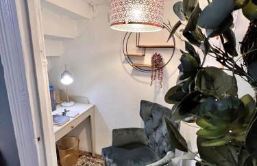 6 Luxury home near family park Pet friendly - Photo 17