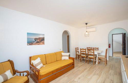 Renovated Algarve Apartments with Pool - Foto 16