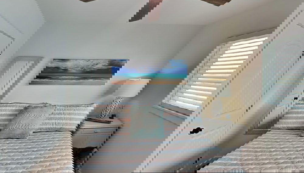 Living the Beach Life by Silver Sands Vacation Rentals - Foto 1, Servicios del alojamiento