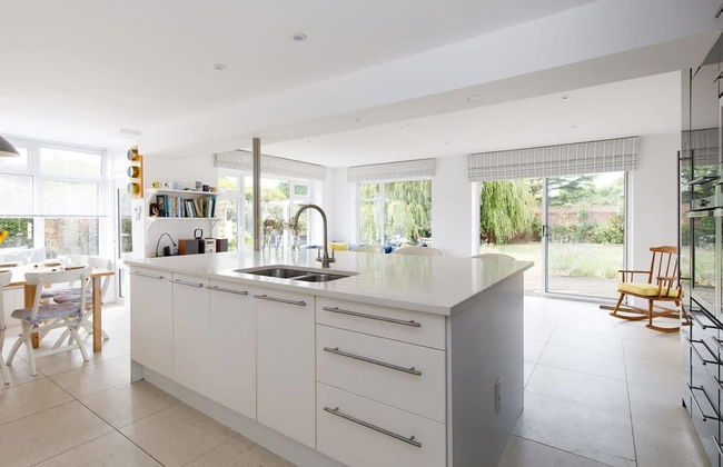 Secluded Rural Retreat Close to Beach - Sleeps 12 - Foto 75