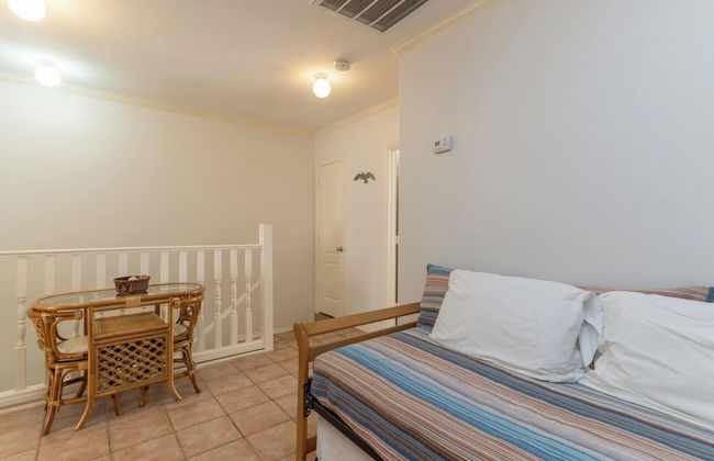 2-story Condo Next to Beach w/ Ocean Views! - Foto 49