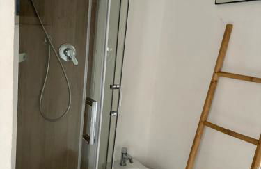 Castle Apartment with Lake View - Foto 16