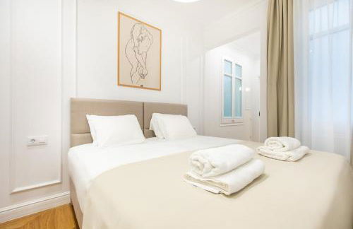 Majestic 4BR/4BATH apartment in Sagrada Familia area - Photo 35
