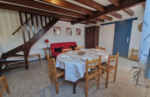 Maison confortable à 250m de la plage avec terrasse et parking - 7 couchages - FR-1-387-89 - Photo 9