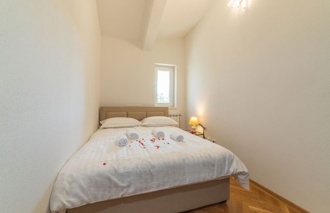 Idyllic Getaway Lovrec Villa With Pool - Foto 10