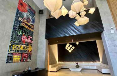 Art-filled Loft 180 Views, Rooftop Pool, Parking - Foto 22