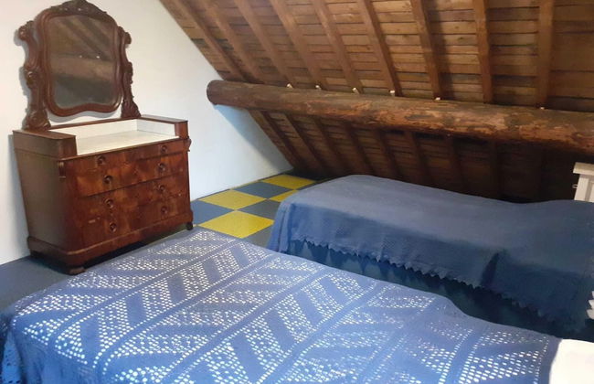 Large Hunting Lodge With Enormous Beautiful Garden - Photo 8