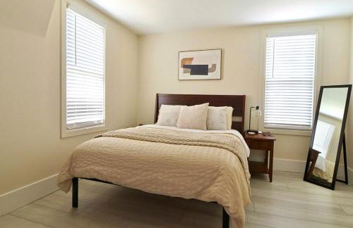 Modern Abode 2BR Near UofR, Highland, Downtown Rochester, NY Sleeps 4 - Foto 24