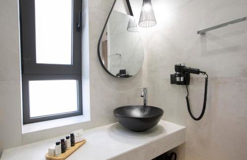 ELFAM CITY SUITES - Photo 40