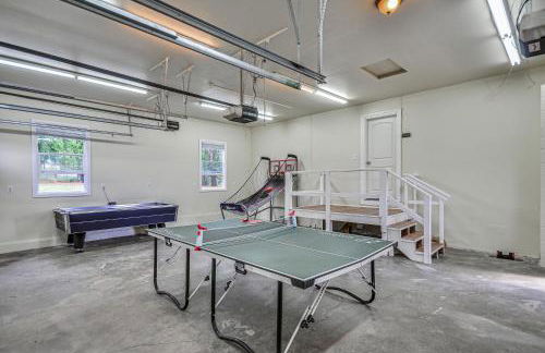 Portland Area Group Getaway Hot Tub and Views! - Foto 38