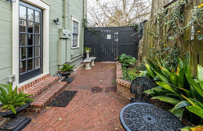 Huntingdon House - Photo 32