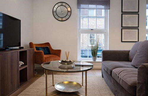 Central Windsor, FREE Parking 300m to Castle, Pet Friendly - Foto 1