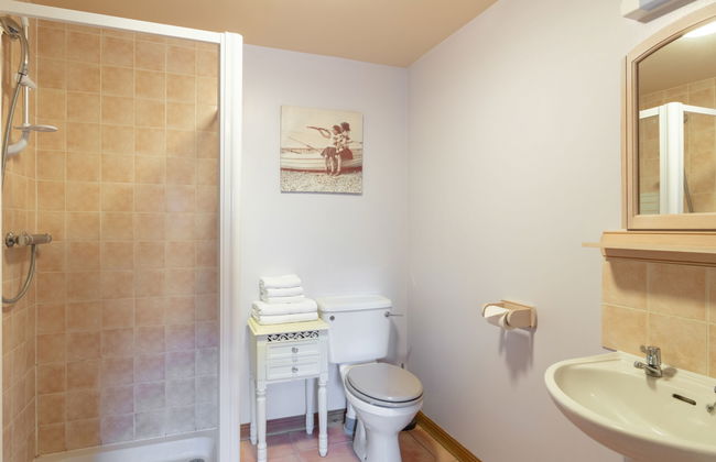 Auchingoul Cottage - Photo 14