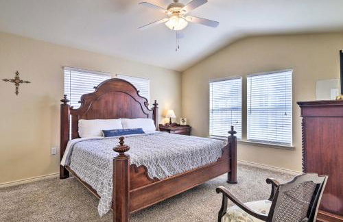 Walk to Lake Family Gem with Pool Access in Afton - Foto 15