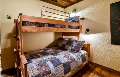 Amazing Views~Secluded Retreat~HotTub~GameRoom - Foto 34