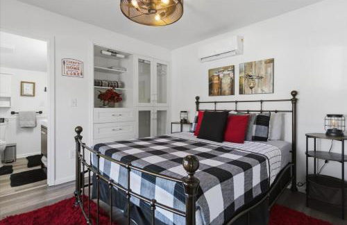 Lakefront w/ Private Dock, 2 Slips, Swim Mat, Firepit, & Covered Patio 44mm - Foto 32