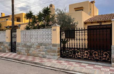 Precioso chalet en la playa de Tavernes de la Valldigna - Foto 1