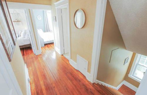 AC 6BR 2BA Quiet Retreat Central Location - Foto 15