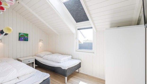 8 Person Holiday Home in Blavand - Foto 5, Habitación