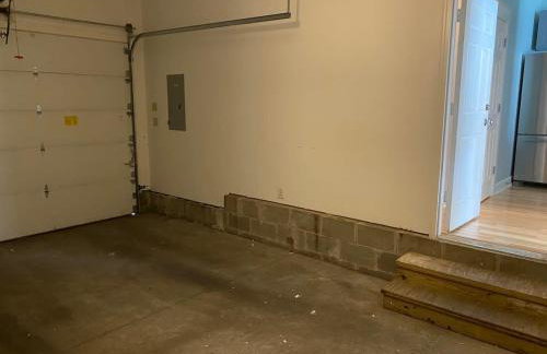 6BR Downtown Side-by-Side Townhomes 2 Garages - Foto 13