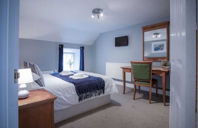 Fletcher Coach House - 3 Bedroom Cottage - Pendine - Photo 21