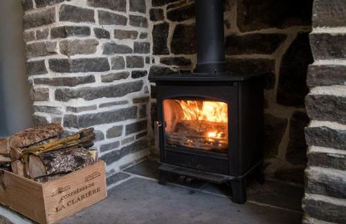 Beautiful Country Cottage - Photo 30