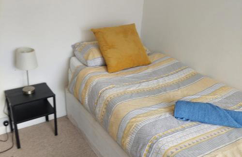 Nice 3 Bedroom House Wimbledon - Foto 20