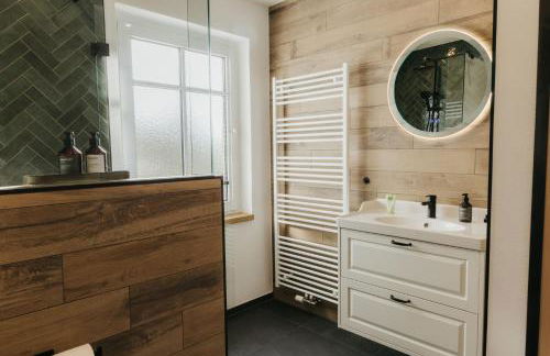 Familienurlaub pur III KINDER UND JUGENDLICHE bis 17 frei III HUND willkommen III SAUNA im Haus III Natur direkt vor der Tür III nah an Winterberg für Ski Wandern und Abenteuer - Foto 25