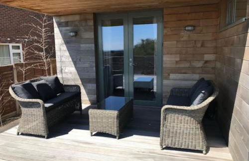 Stunning architect designed beachfront property - Foto 25