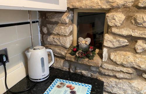 Lavender Cottage, Grade 2 Listed Period Stone Built Cottage In Pickering, North Yorkshire - Photo 33