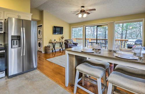 Lake Views Table Rock Lake Retreat with Fenced Yard - Photo 12