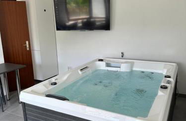 Ferienwohnung mit Whirpool, Fasssauna und Massagesessel - Medebach - Foto 13