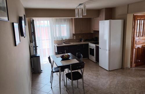 LIVIERATOS APARTMENTS - Photo 3