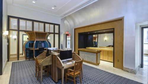 Splendid 2 BR Condo At Pentagon City - Foto 5, Lobby or reception