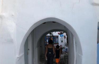 Maroussa s guesthouse - Photo 24