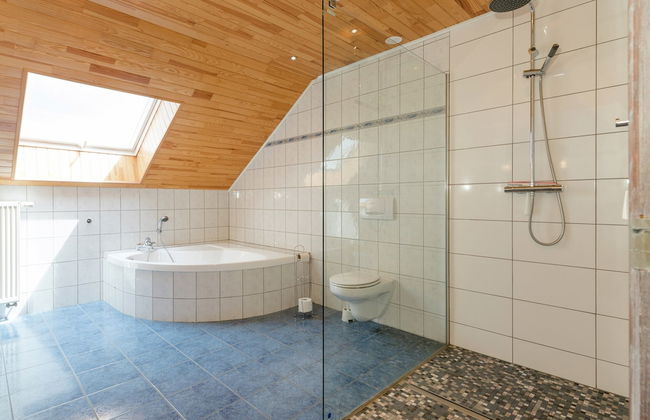 Villa in Houffalize With Infrared Sauna - Photo 32