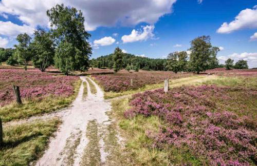 FeelsLikeHome - Reihenhaus zwischen Hamburg und Heide mit Garten&Garage - Foto 36