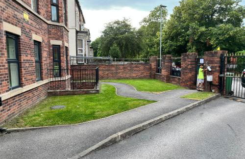 Lovely 3 Dbl Bed (sleeps upto 6) close to centre. - Foto 14