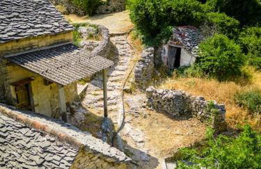 Stone bridge cottage - Photo 22