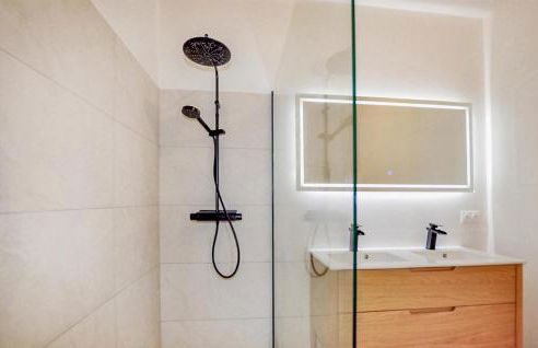 3 Bedroom Nice Home In Saint-Génis-Des-Fontai - Foto 20