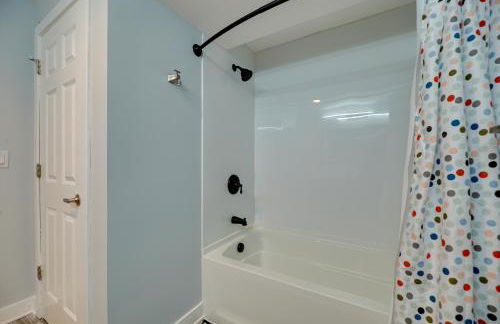 1 Mi to Tunnel Park Holland Home with Fire Pit - Foto 21