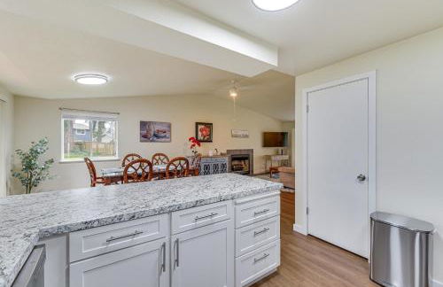 Olympia Home with Deck about 7 Mi to Amtrak Train! - Foto 8