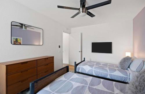 Hacienda Hideaway 3BR Desert Oasis w Pool Spa & Firepit - Foto 8