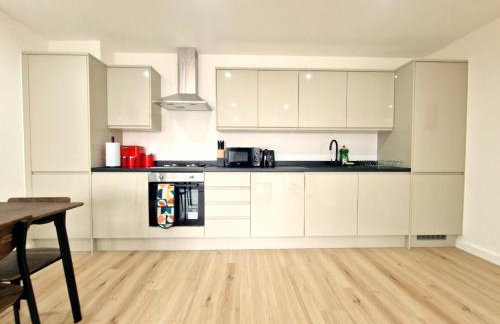 FlexiLux Stays - Luxury Brand New Apt L1B233 - Foto 14