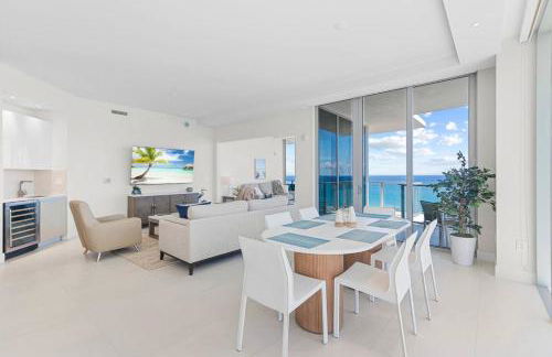 Ocean Front 2BR 2.5BA Lux Condo on Singer Island - Foto 15
